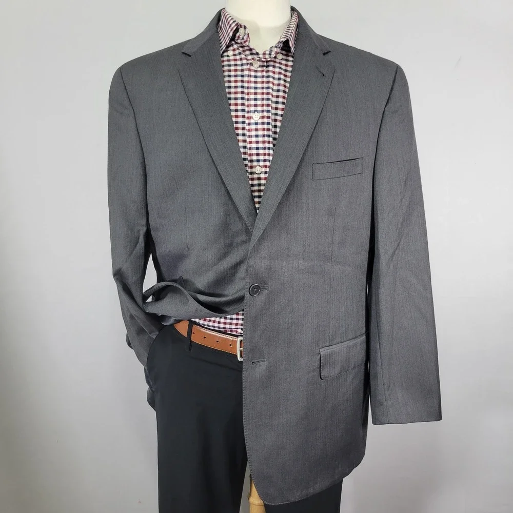 JOS A BANK Gold Men's Sport Coat Blazer Two Button Gray Herringbone‎ Wool 46L